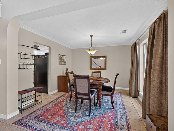 5th image of 28851 Forest Hill Dr