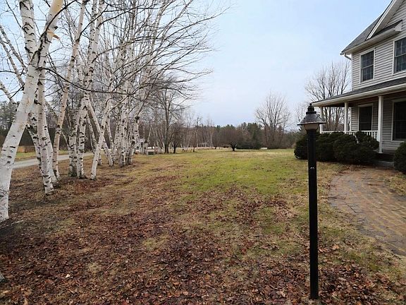 2nd image of 36 Tomahawk Path