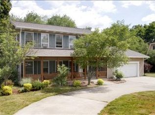 24688 Butternut Dr, Sturgis, MI 49091