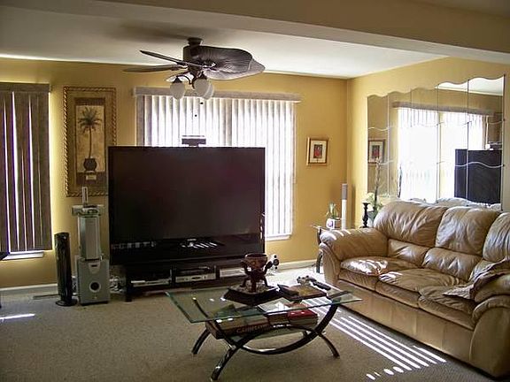 5th image of 9828 Bartley Ct