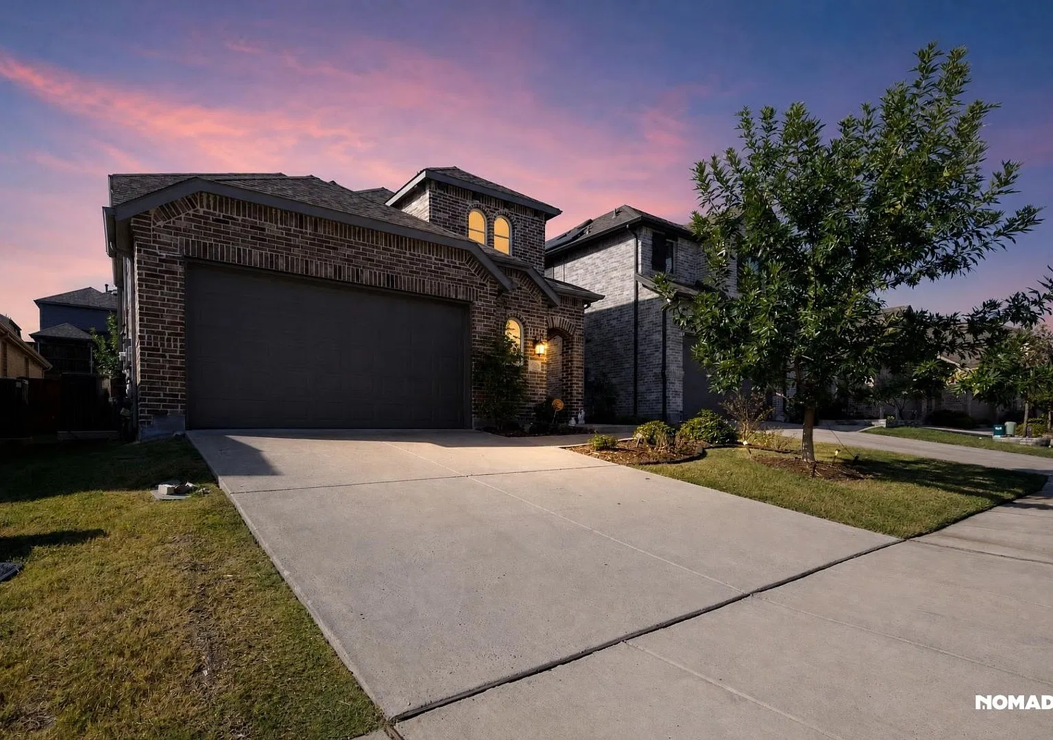 Spacious 5BR House in Denison — Photo 2