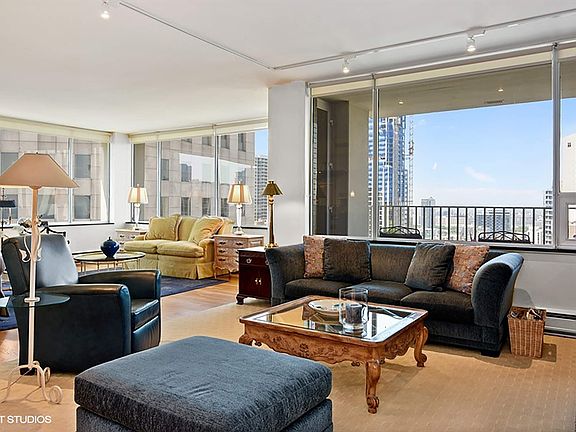 3rd image of 1000 N Lake Shore Dr #24C