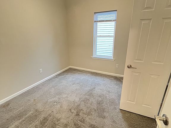 5th image of 968 Goochland St