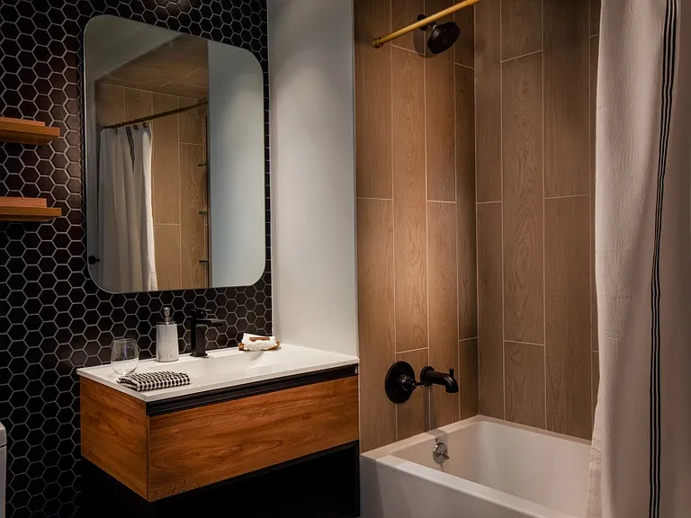 260 Gold St #411 — Photo 7