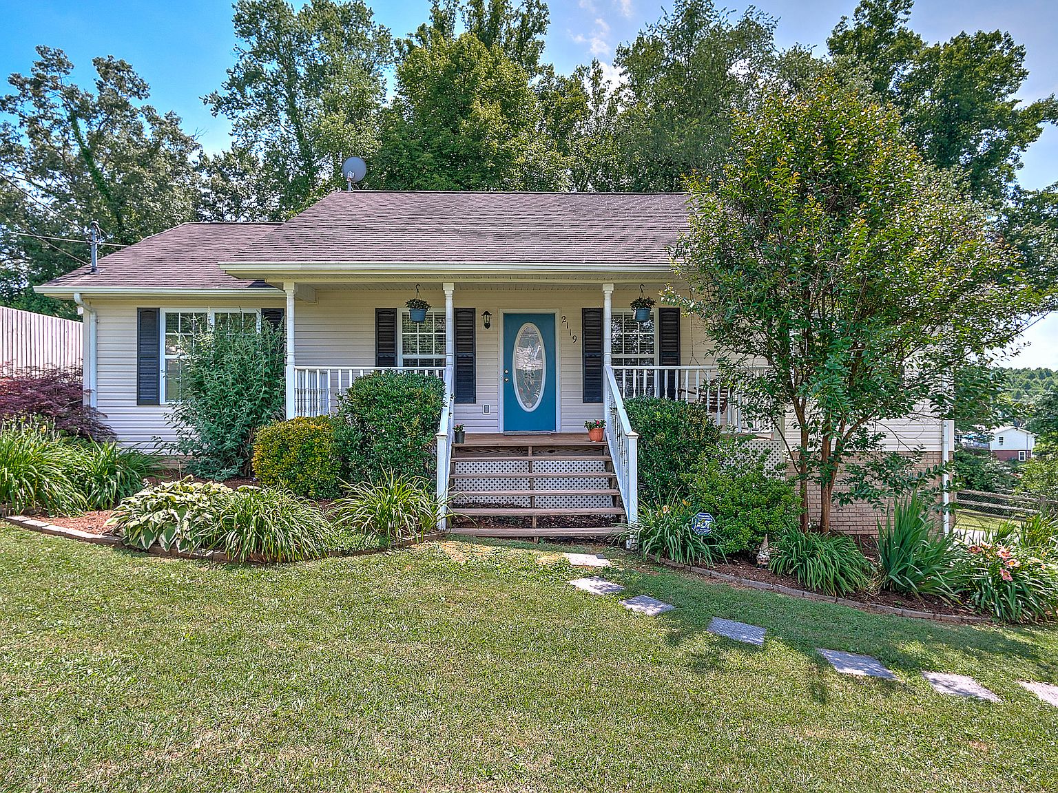 2119 Seminole Dr, Johnson City, TN 37604 Zillow