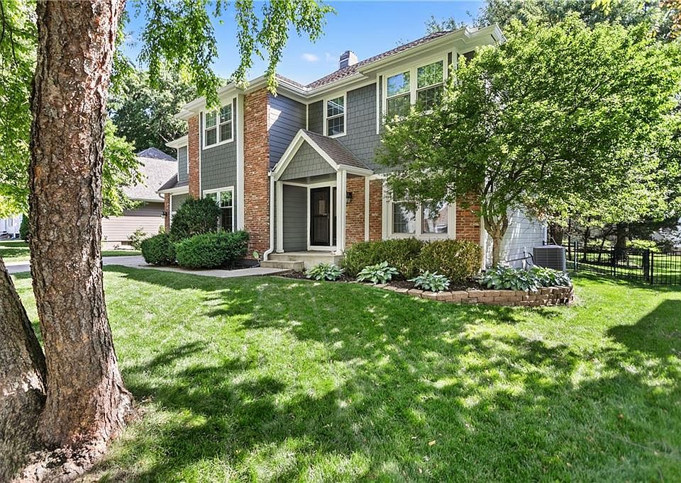 5255 W 129th Ter, Leawood, KS 66209 | Zillow