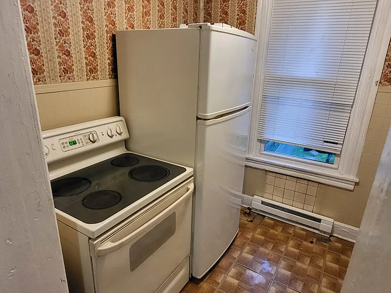 26 N Greenwood St — Photo 8
