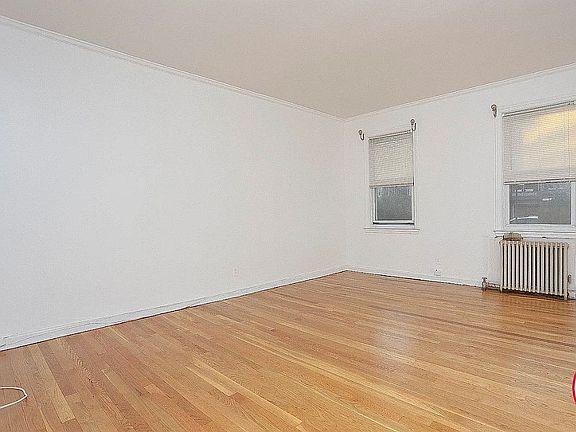 5th image of 21-19 47th St #1