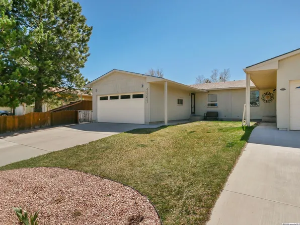 4404 Comanche Dr, Laramie, WY 82072