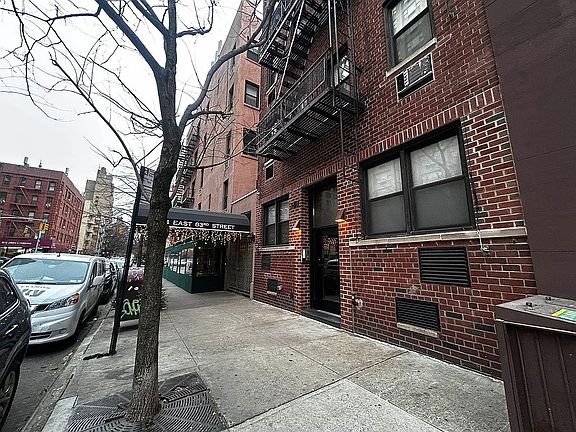 5th image of 340 E 83rd St APT 3C