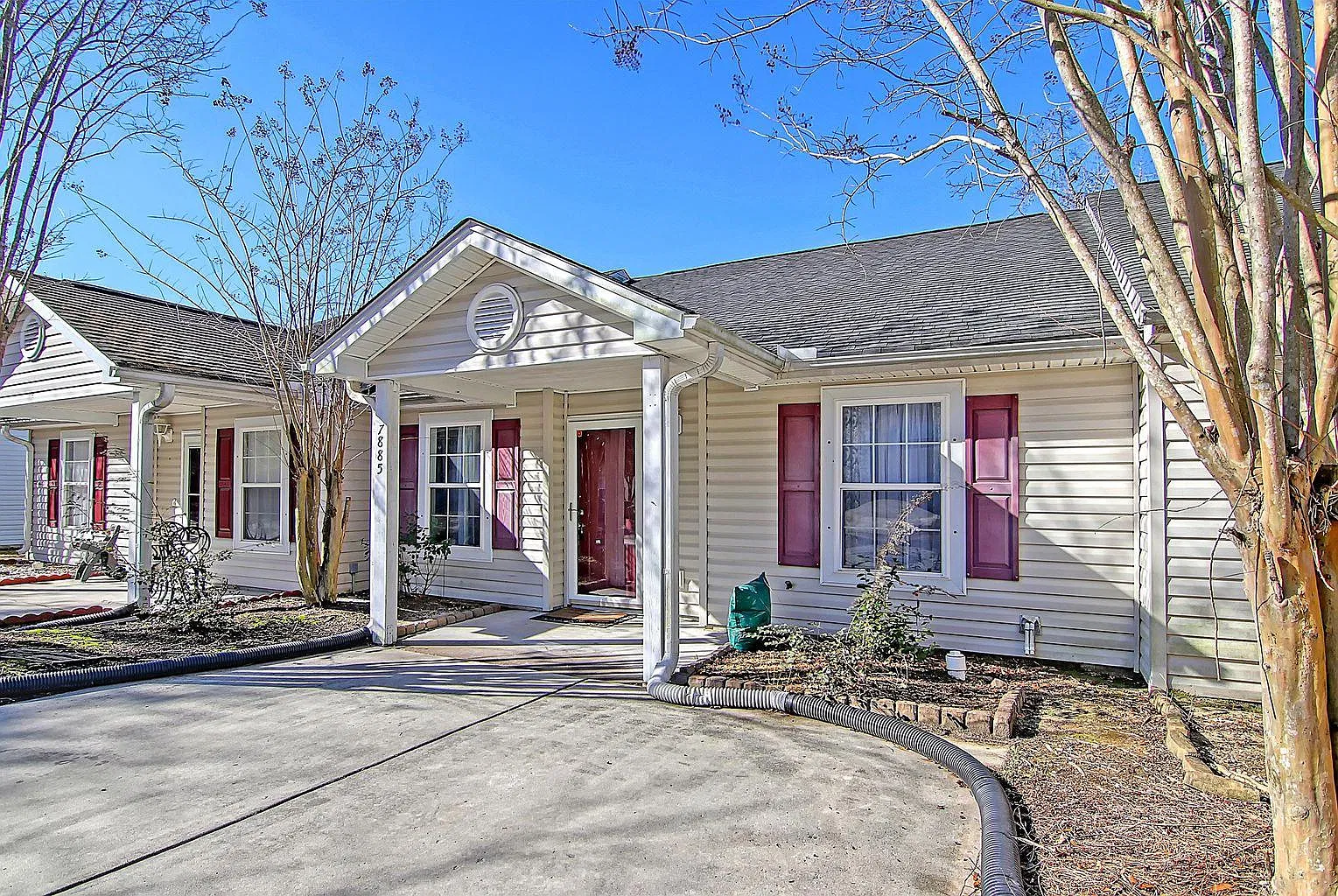 3 bed, 1268 sqft, $1,995 — Photo 2