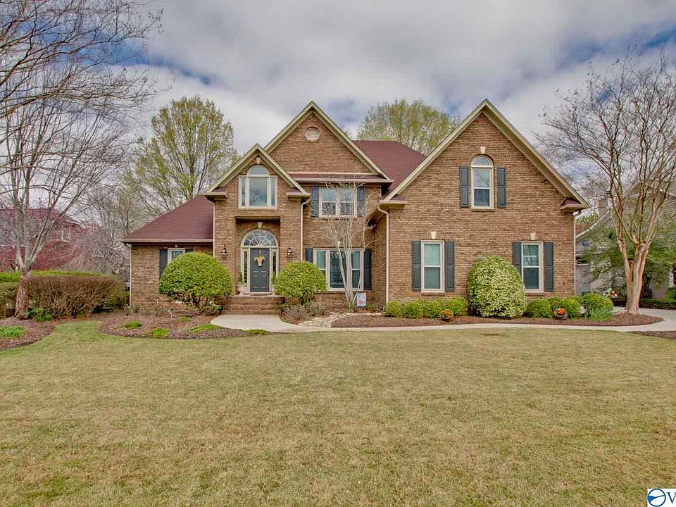 1st image of 2435 Audubon Ln SE