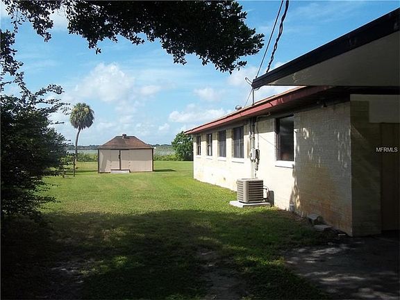 3rd image of 535 Lake Bonny Dr E