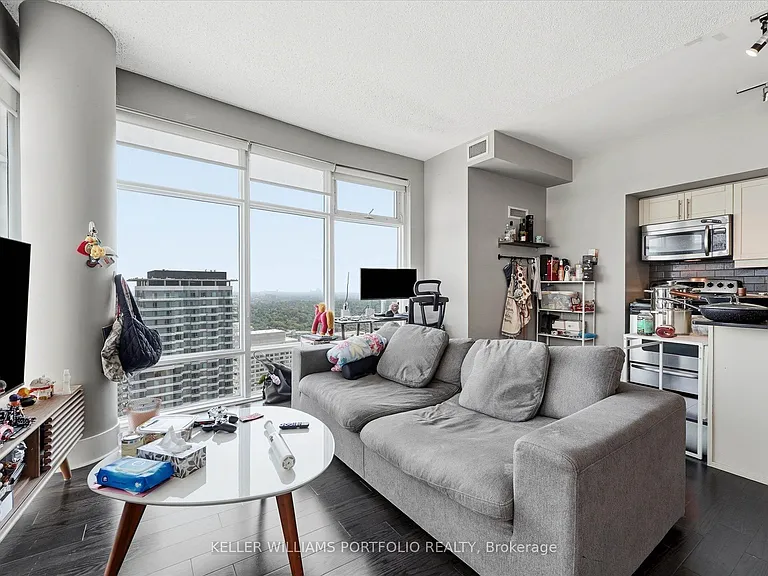 2191 Yonge St #4111 — Photo 7