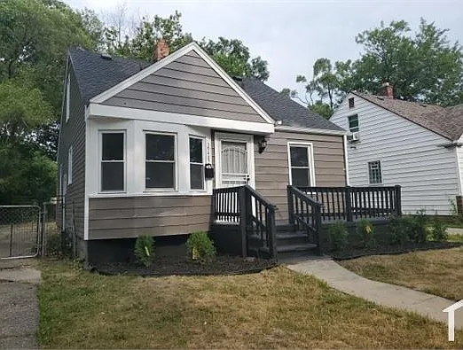 19482 Dwyer St — Photo 16
