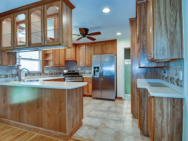 309 Beck St — Photo 14