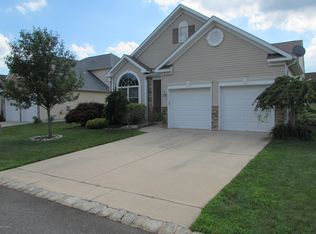 15 Ocean Grove Ln, Waretown, NJ 08758