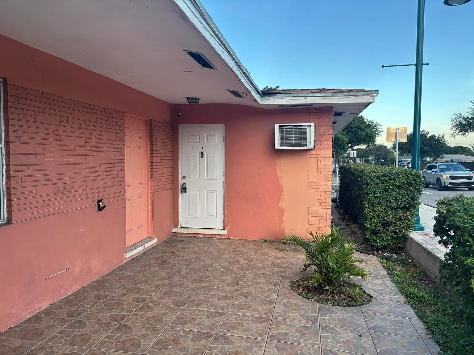 1 bed, 1.0 bath, 508 sqft, $1,300 — Photo 2