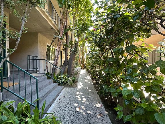 2nd image of 11920 Montana Ave APT 8