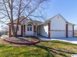 9203 Dargent Ct, Lincoln, NE 68526