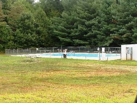 2nd image of 121 Westwind Ct APT 202