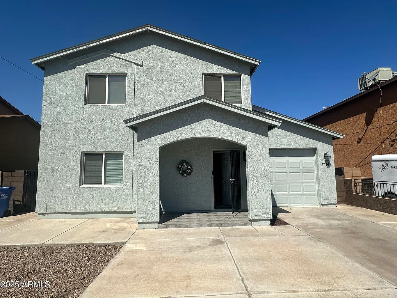 3 bed, 1576 sqft, $2,300 — Photo 2