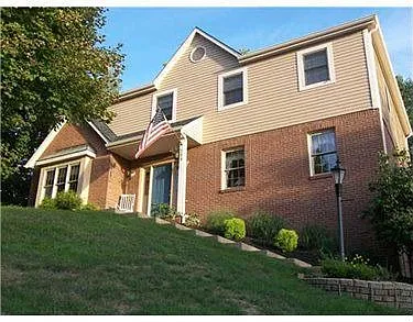 203 Essex Ct photo 1