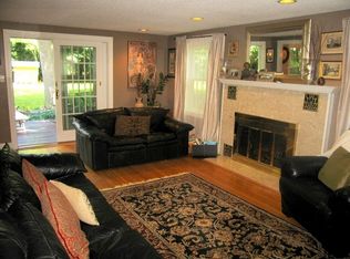 5 Elm Cir, Wilbraham, MA 01095