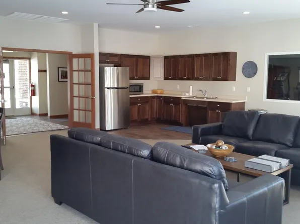 Woodcrest Apartments