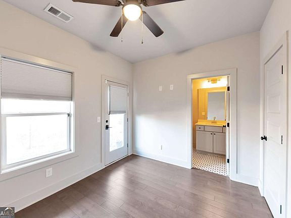 2nd image of 1192 Wylie St