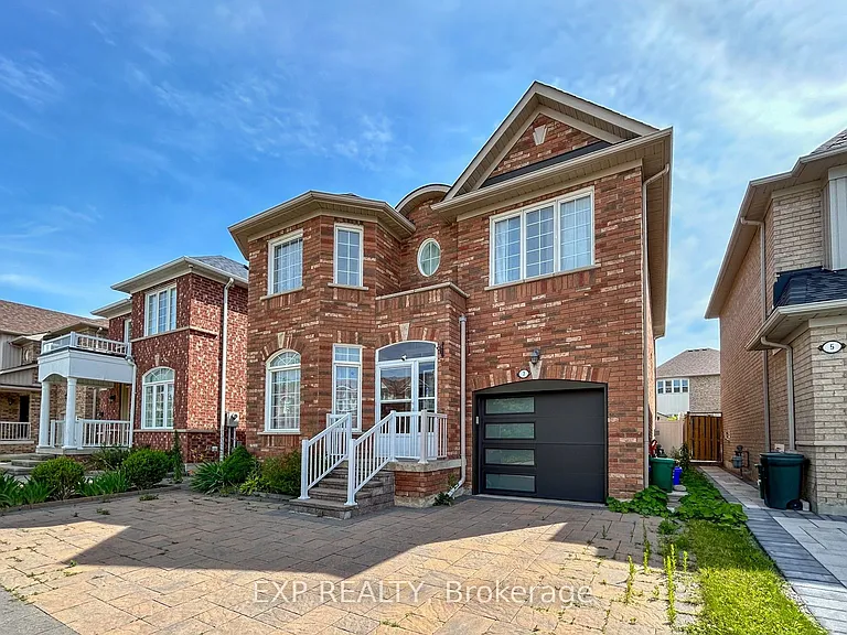 7 Davidoff St — Photo 1