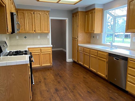 5th image of 3917 Richardson Dr