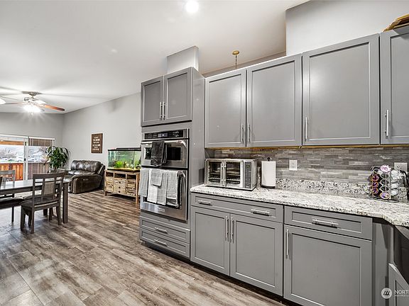 4th image of 18602 84th Avenue Ct E