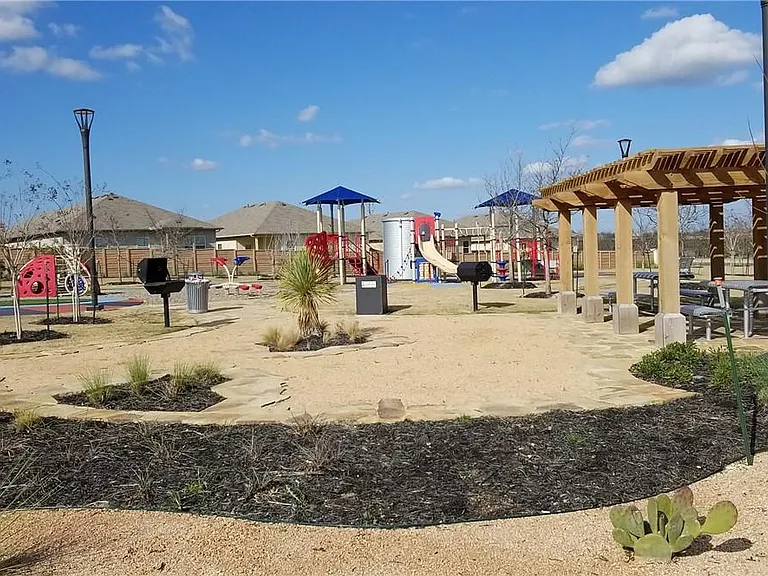 6406 Kildare Dr — Photo 23