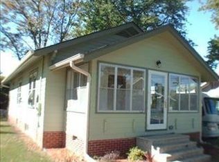 315 W 8th St S, Newton, IA 50208