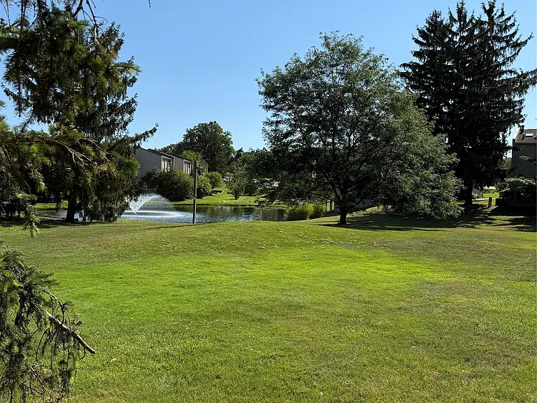 3028 Moon Lake Dr — Photo 35
