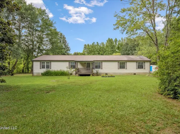 166 Pigeon Roost Rd, Byhalia, MS 38611
