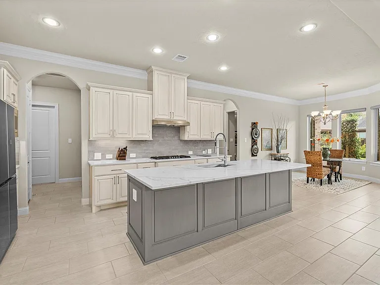 122 Coral Bells Ct — Photo 8