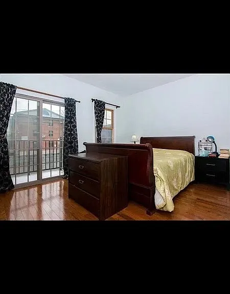 142 Logan Ave #1 — Photo 4