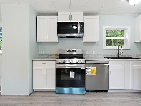 5th image of 59 Willow Ln