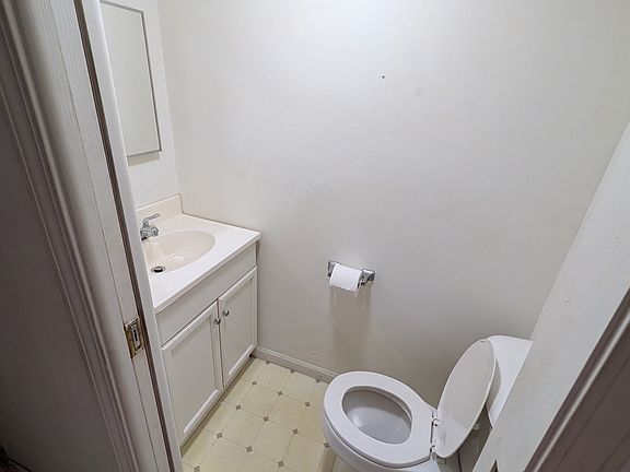 3rd image of 21100 Priday Ave