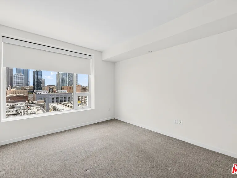 1050 S Grand Ave #1410 — Photo 11