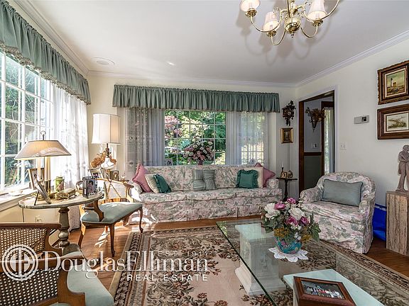 4th image of 550 Mount Beulah Ave