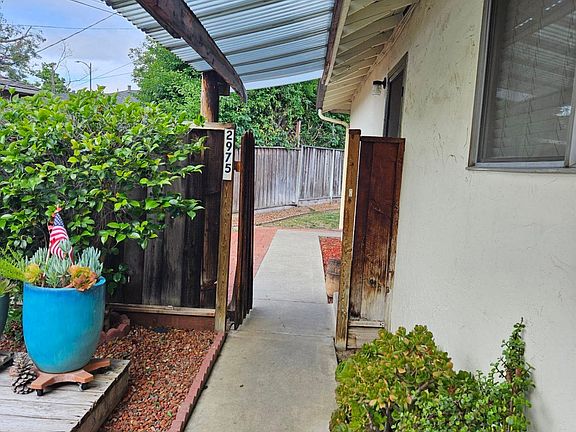 4th image of 2975 Ross Ave