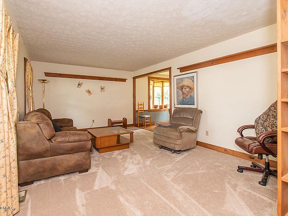 5th image of 6400 Sturbridge Dr