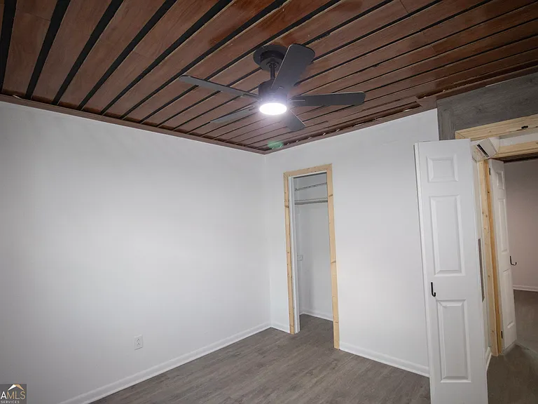 20 E Jones Ave — Photo 13