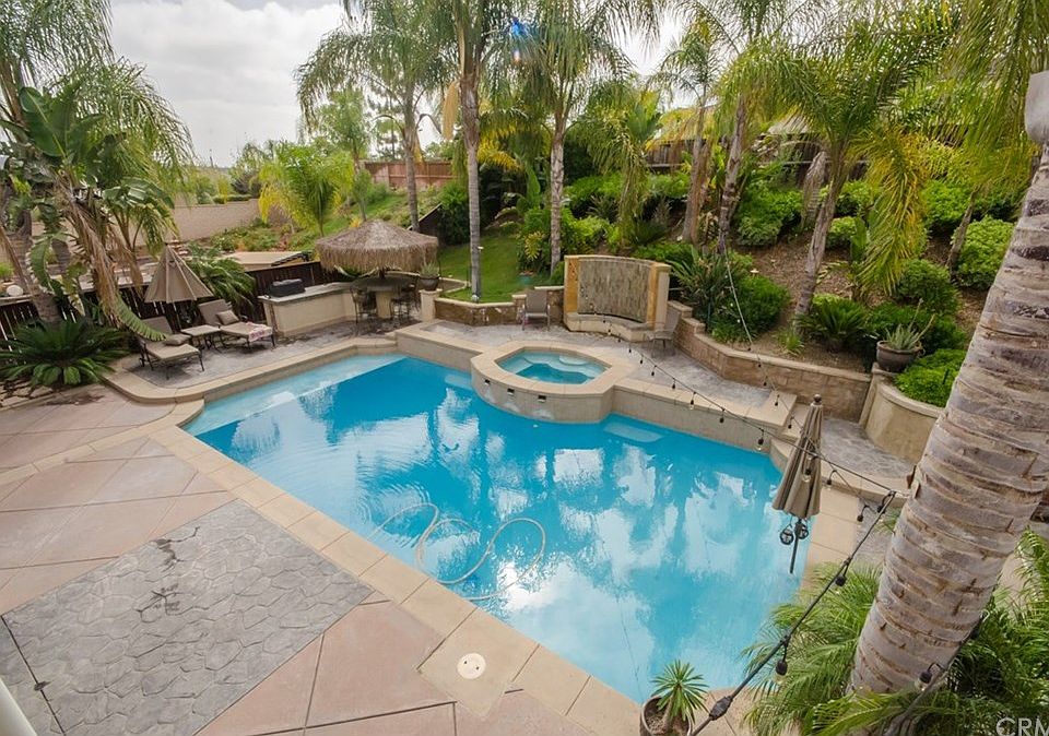 1st image of 32967 Northshire Cir