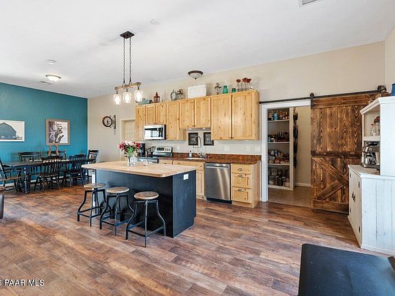 3rd image of 5757 E Longhorn Rd