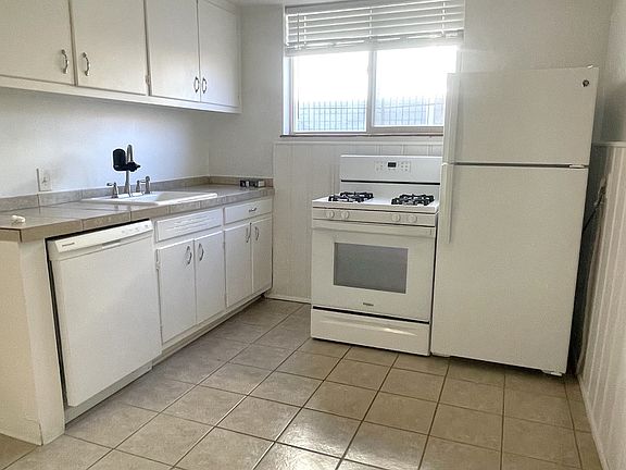Kitchen - New Stove and Dishwasher