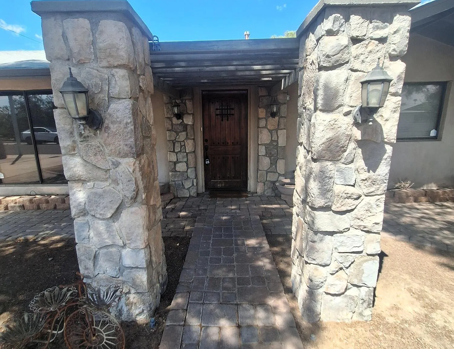 3 bed, 2.5 bath, 1704 sqft, $3,375 — Photo 4